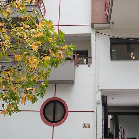 Central & Riverfront Room 1 Edessa Exterior photo