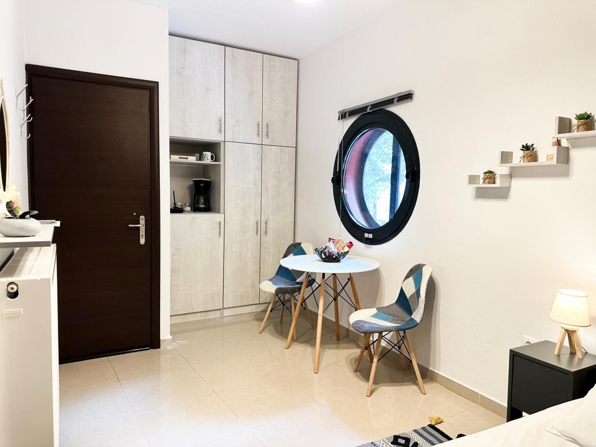 Central & Riverfront Room 1 Edessa Exterior photo